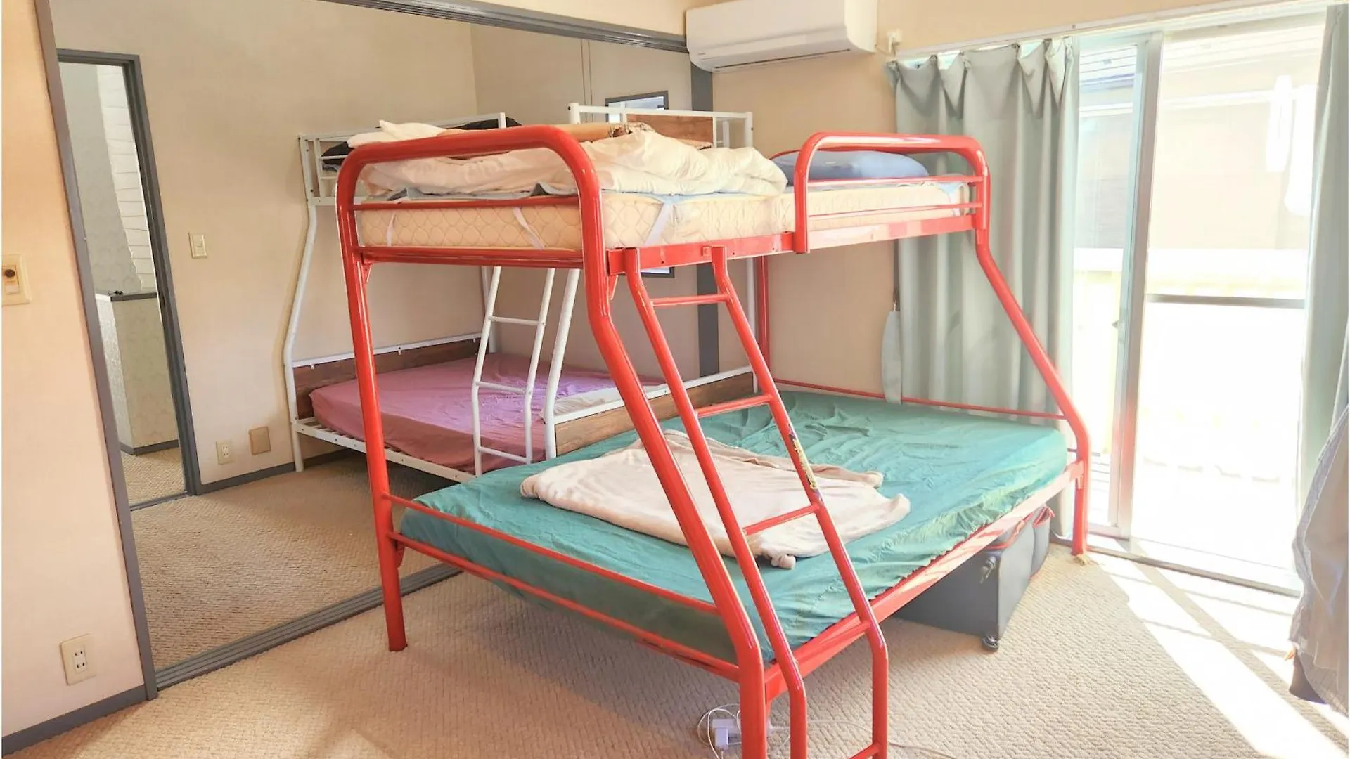 Hostel Work Or Wander Tōkyō